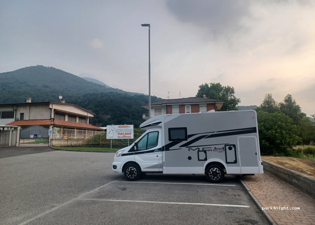 (10082) Cuorgnè - 73 Via Fratelli Rosselli — foto