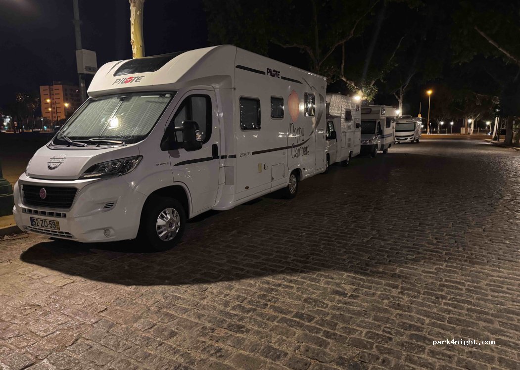 (41011) Sevilla - 1 Avenida Sanlúcar de Barrameda — foto 3
