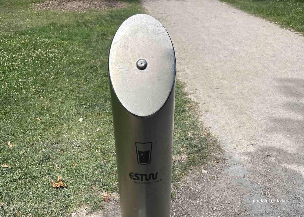 (91054) Erlangen - Bohlenplatz — foto