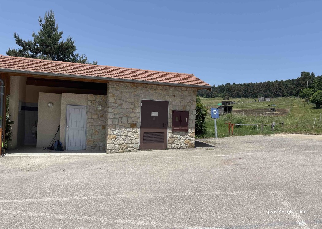 (07520) Lalouvesc - 17 Chemin du Pré du Moulin — foto