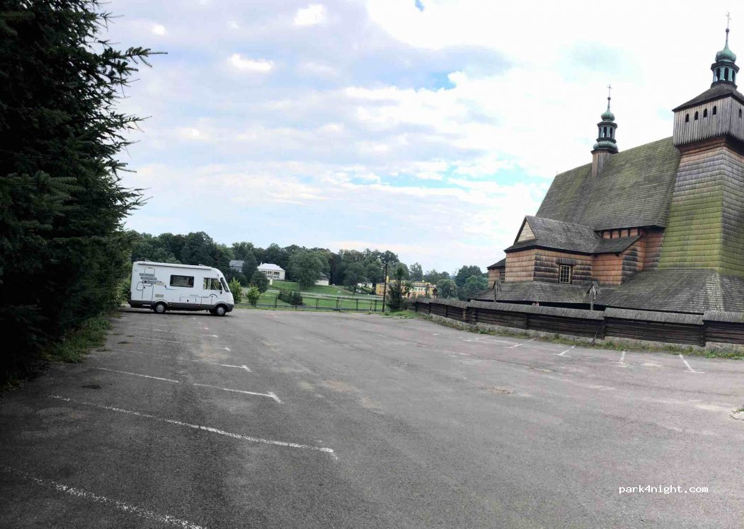 (36-213) Haczów - Unnamed Road — foto 2
