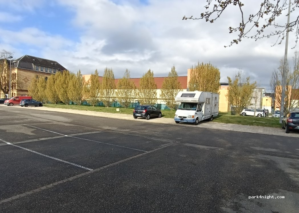 (68000) Colmar - 19 Place du Capitaine Dreyfus — foto