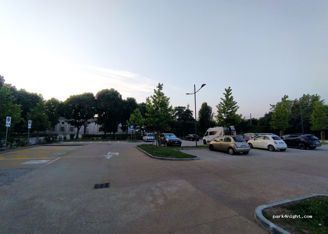 (46100) Mantova - 1 Via Primaticcio — foto