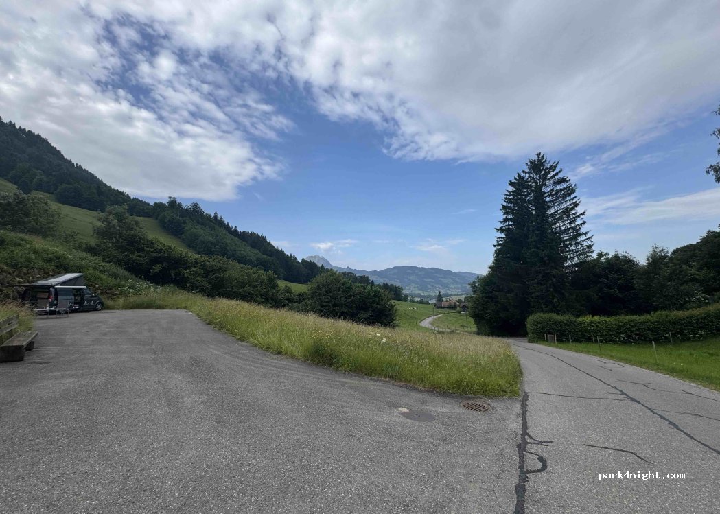 (1636) Broc - 32 Route du Pessot — foto