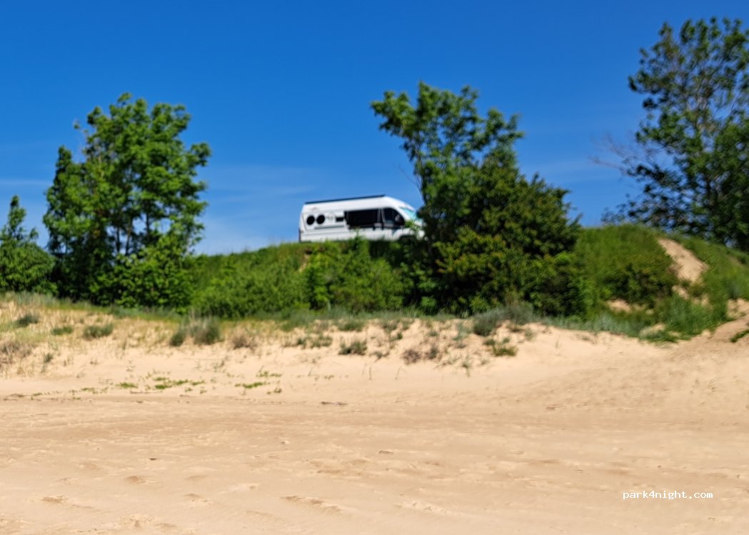 (4022) Tūja - Unnamed Road — foto
