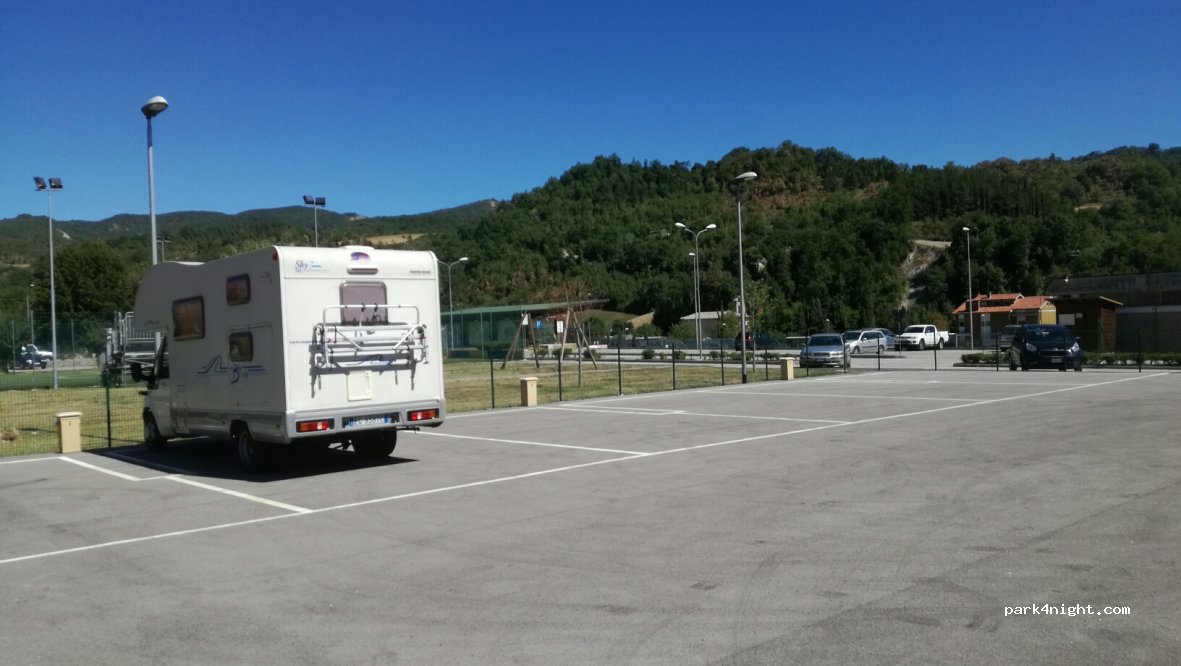 (61040) Mercatello Sul Metauro - 6 Via Dante Alighieri — foto