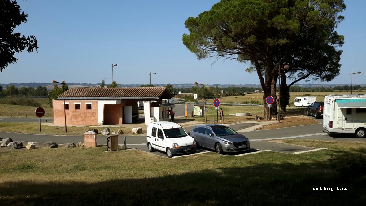 (81600) Montans - Autoroute du Pastel — foto 2