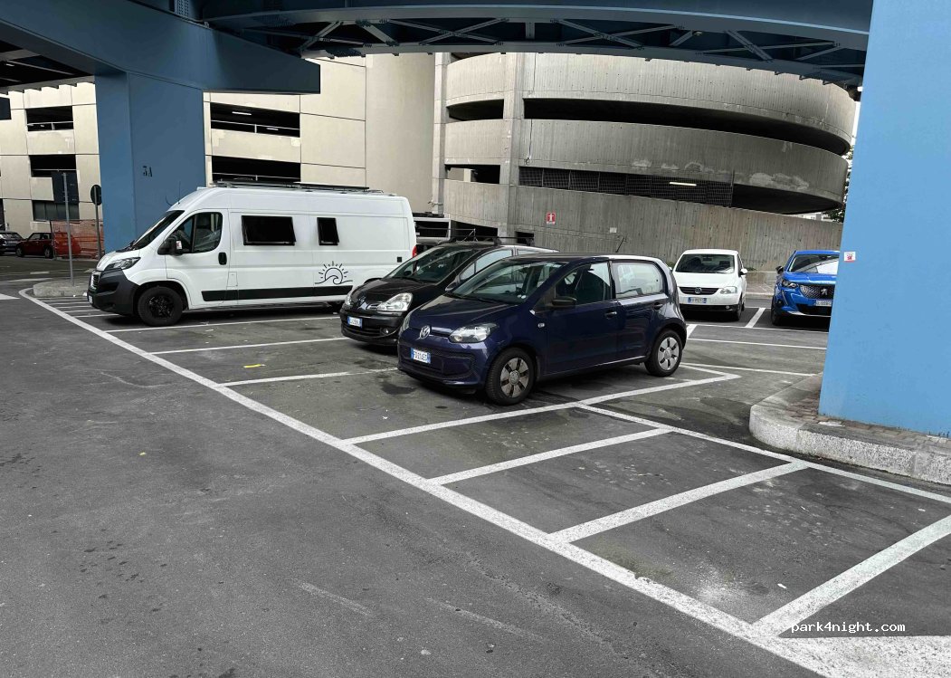 (16149) Genova - 42A Via di Francia — foto