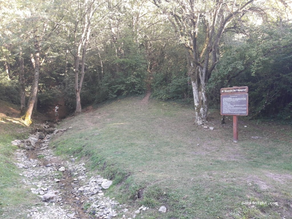 (12150) Sévérac-le-Château - Unnamed Road — foto 2