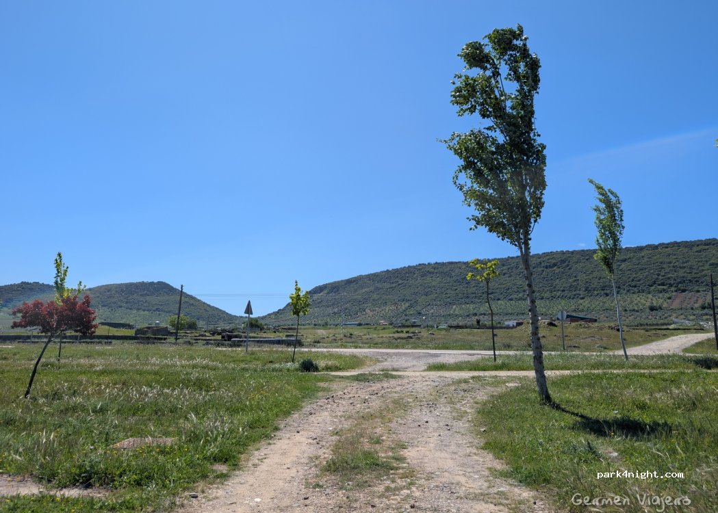 (06176) La Parra - 110 Carretera Feria — foto 4