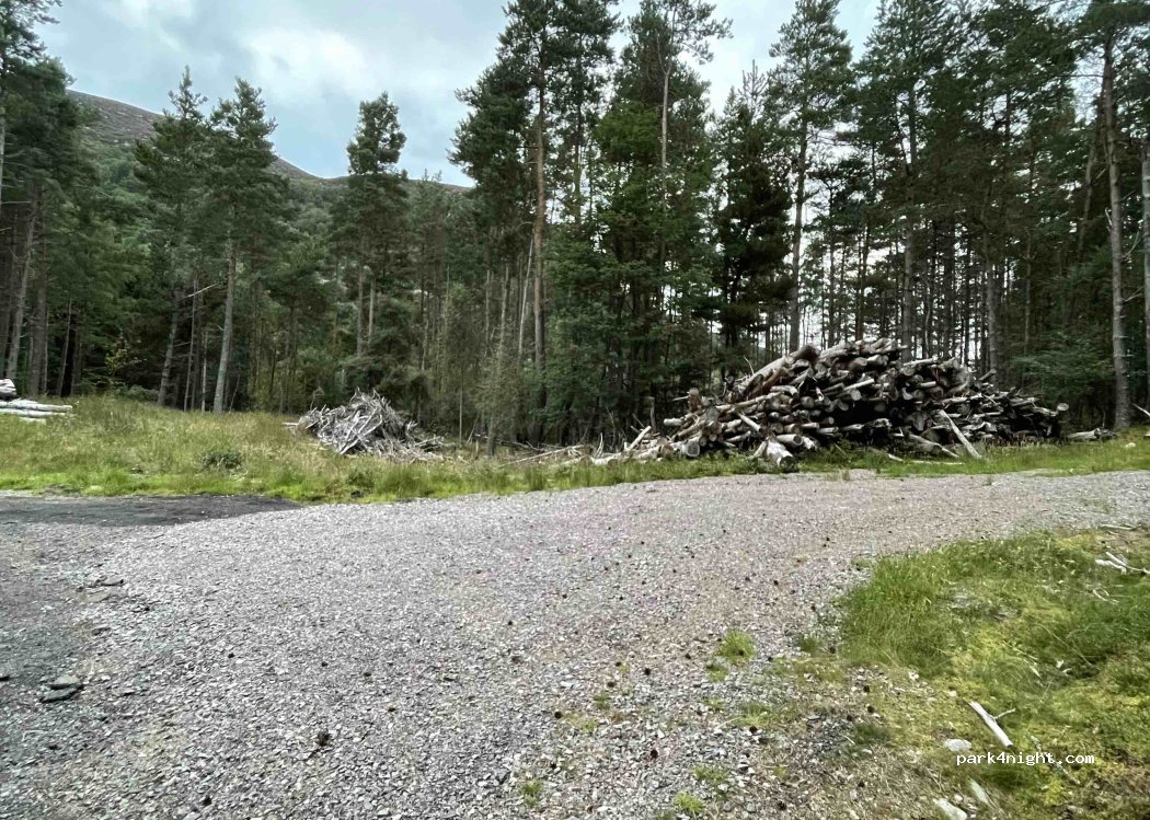 (PH20 1BD) Newtonmore - Unnamed Road — foto 2