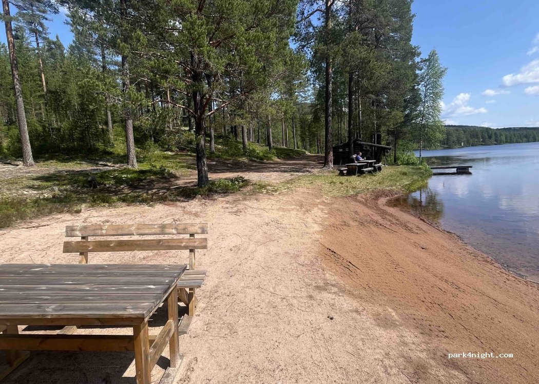 (796 91) Garberg - Badviksvägen — foto