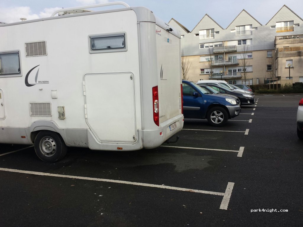 (60000) Beauvais - 50-52 Rue Lucien Lainé — foto 2