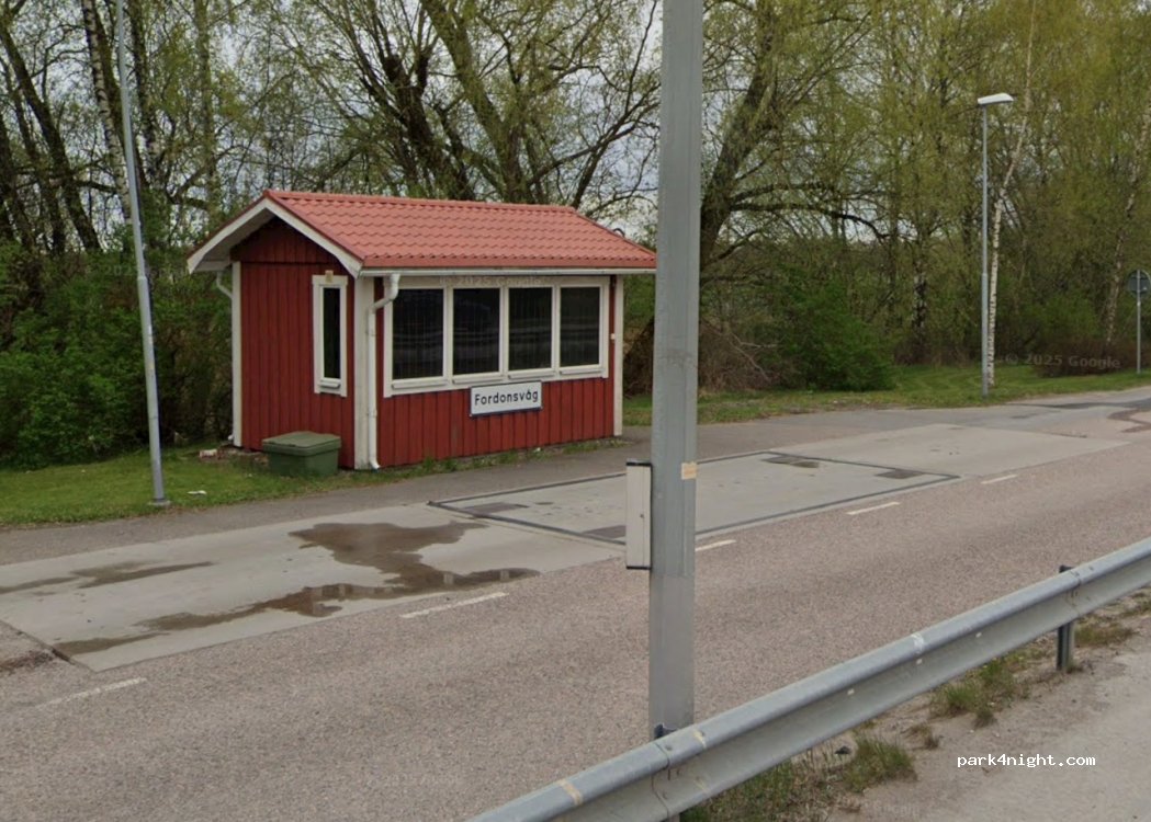 (611 38) Nyköping - 17 Norrköpingsvägen — foto