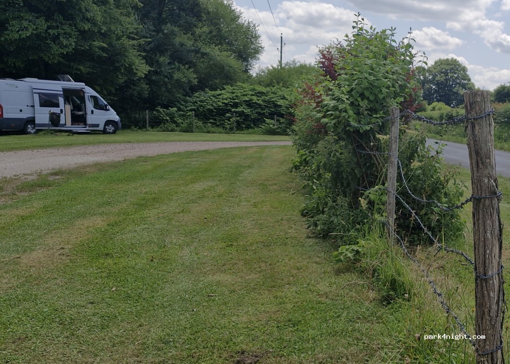 (61120) Pontchardon - D33 — foto