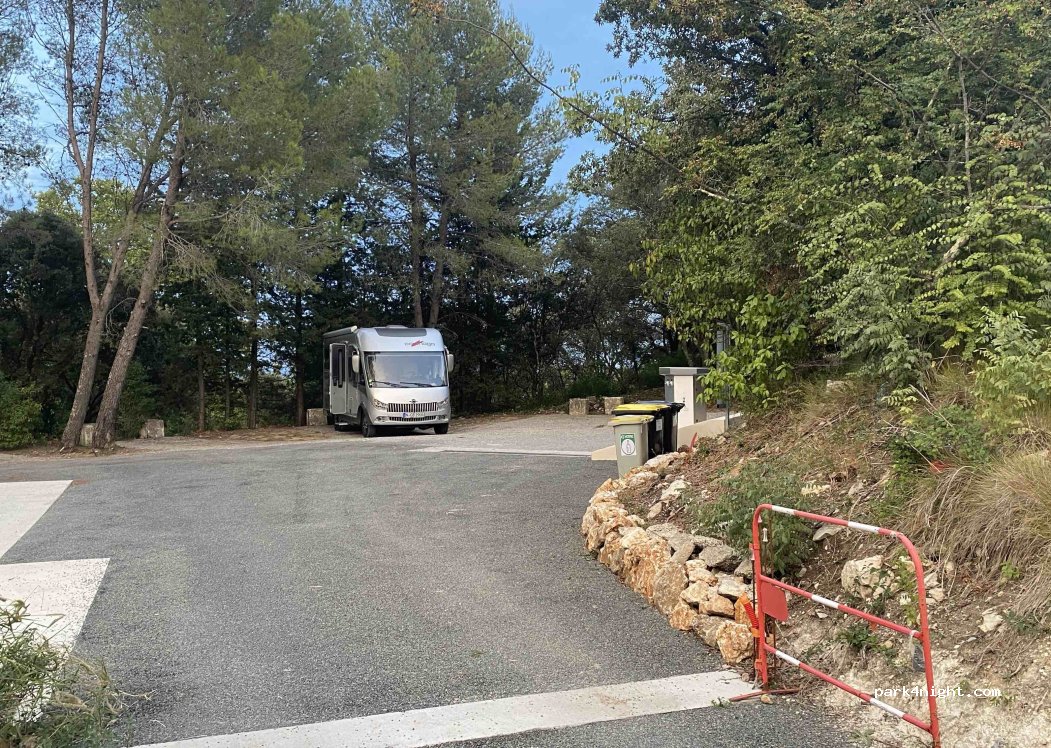 (34160) Montaud - 1 Place du Vieux Château — foto 4