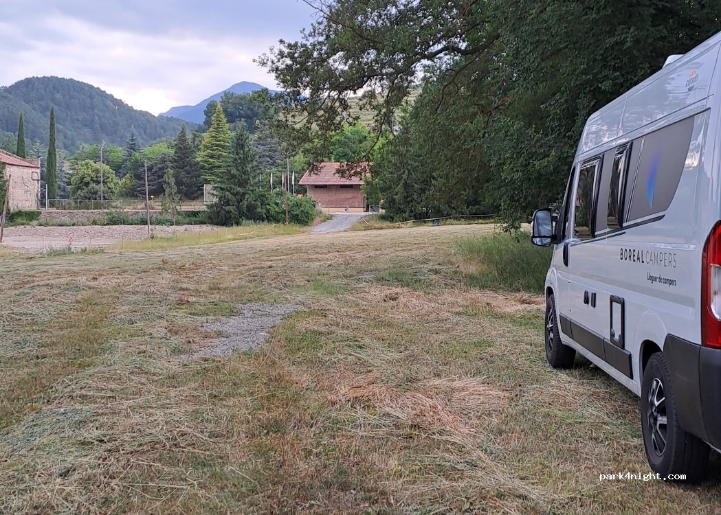 (17860) Sant Joan de les Abadesses - 10 Carretera d'Ogassa — foto 3