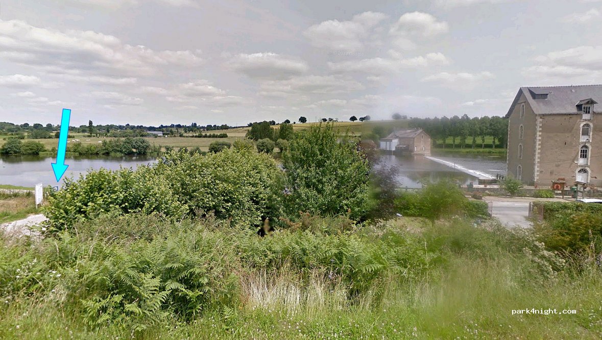 (53200) Ménil - Chemin de Halage Sud — foto