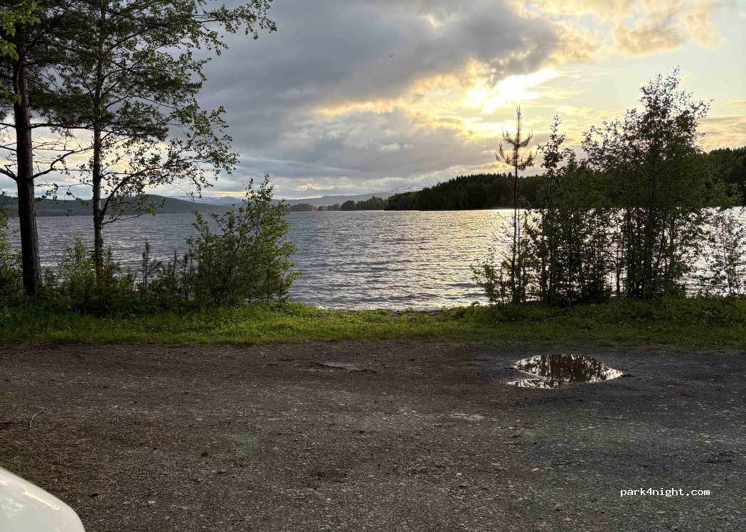 (837 92) Mörsil - Unnamed Road — foto