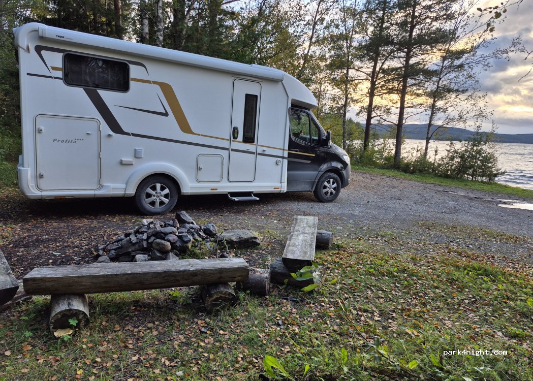 (837 92) Mörsil - Unnamed Road — foto 3