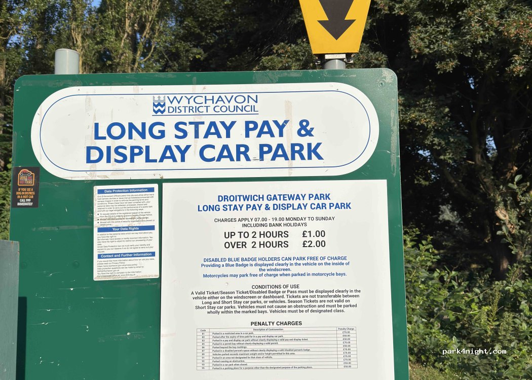 (WR9 7DX) Droitwich - Unnamed Road — foto