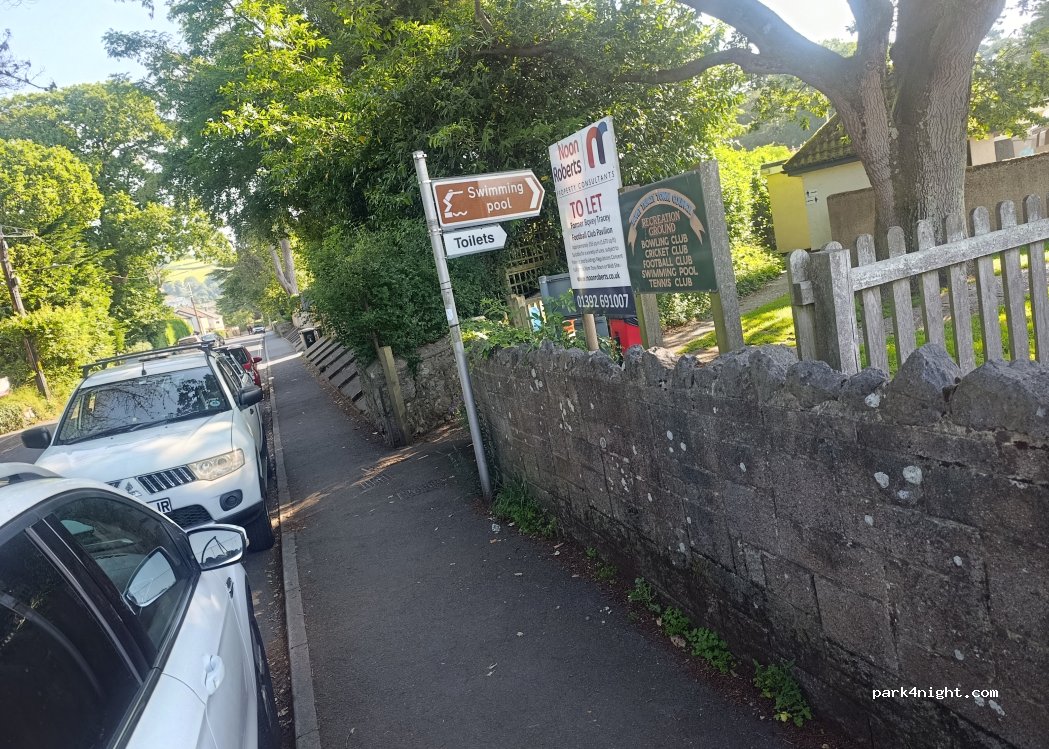 (TQ13 9BY) Bovey Tracey - 22-14 Ashburton Road — foto 2
