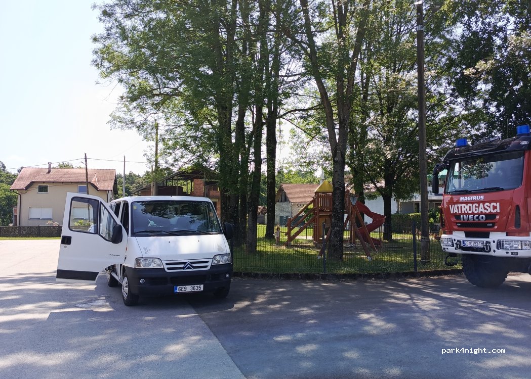 (10410) Markuševec Turopoljski - 12A Vinogradarska — foto