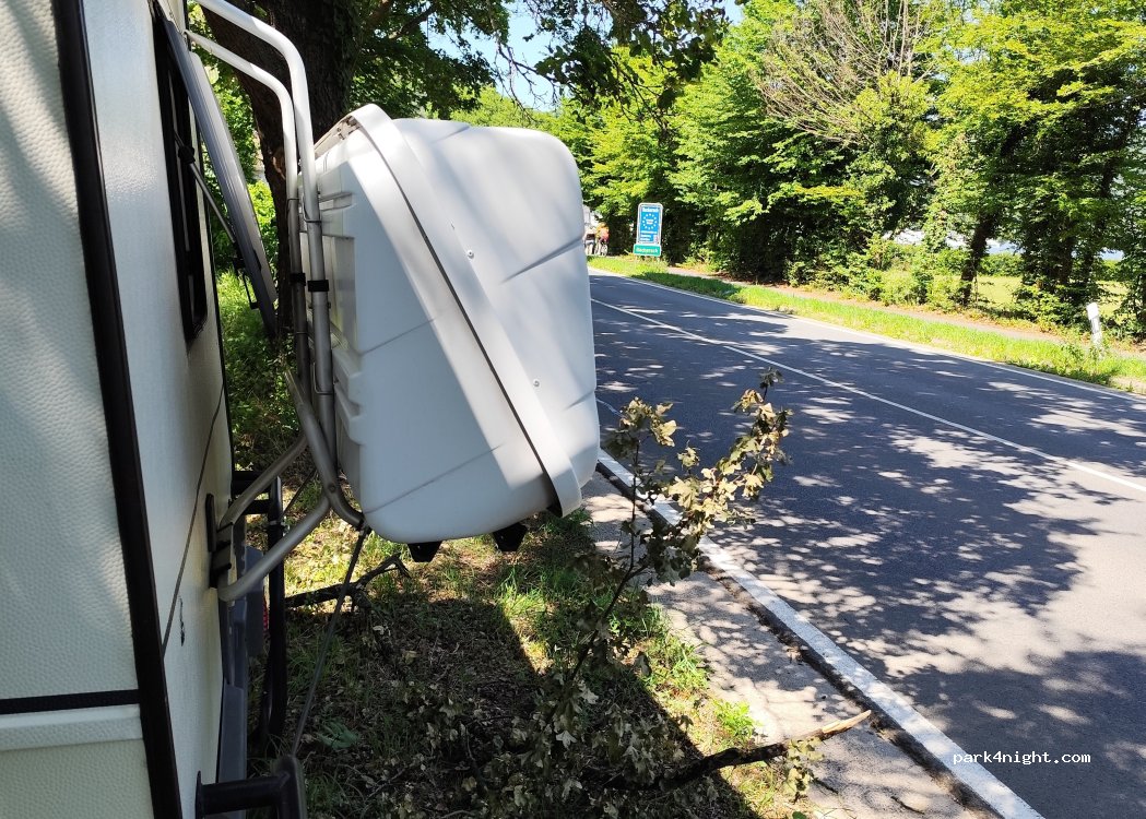 (55422) Bacharach - 9 Strandbadweg — foto