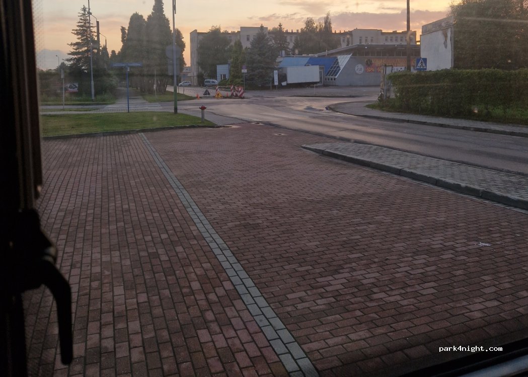 (32) Oświęcim - 16 Stefana Jaracza — foto 4