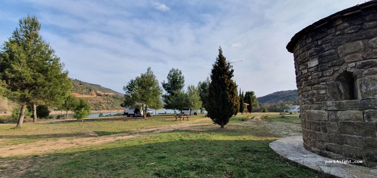 (25747) la Baronia de Rialb - Carretera de Peramola a la Torre de Rialb i Bellfort — foto
