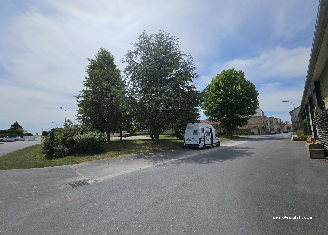 (51110) Caurel - 1 Rue du Vivier — foto