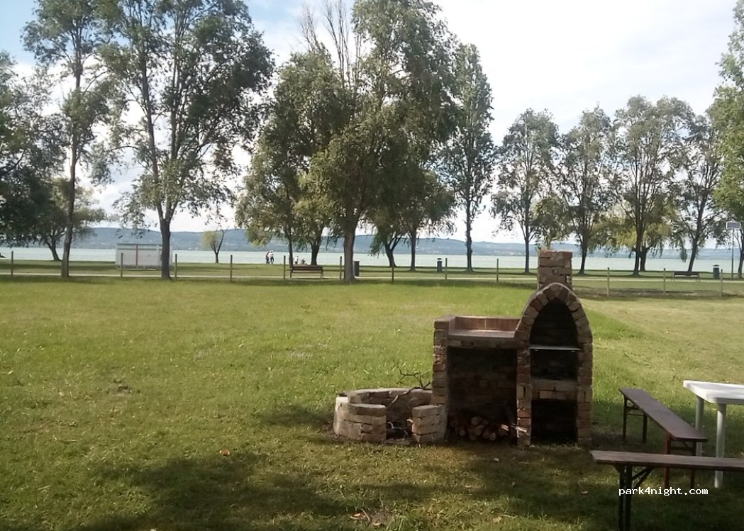 (8638) Balatonlelle - Honvéd u. 46 — foto 2