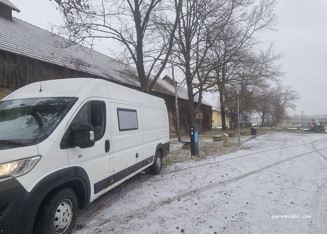 Wohnmobilstellplatz am Schloss Wilfersdorf — foto 3