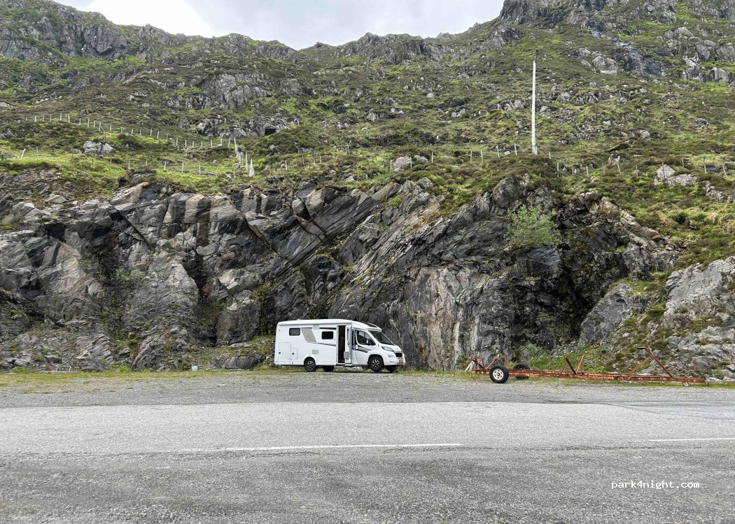(6750) Honningsvåg - 300 Honningsvågvegen — foto 4