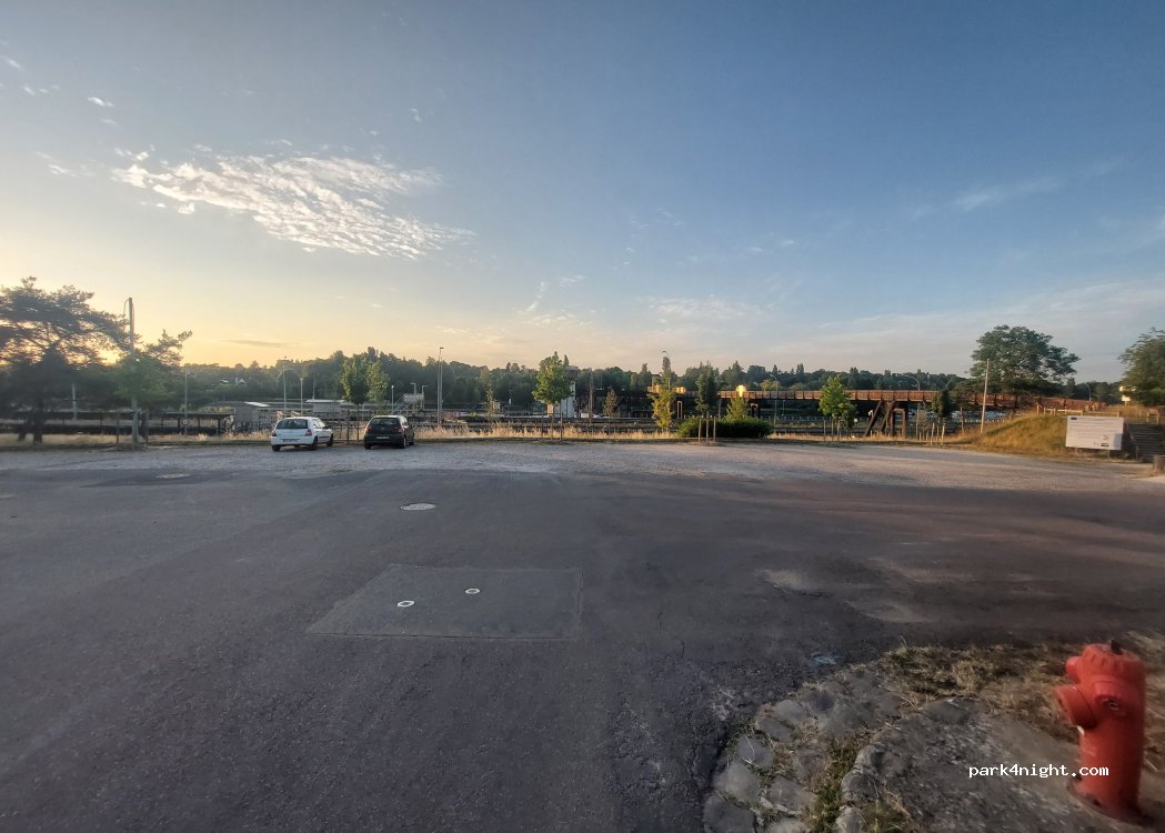 (77590) Bois-le-Roi - 54 Quai Olivier Métra — foto
