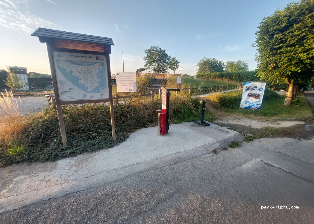 (77590) Bois-le-Roi - 54 Quai Olivier Métra — foto 3