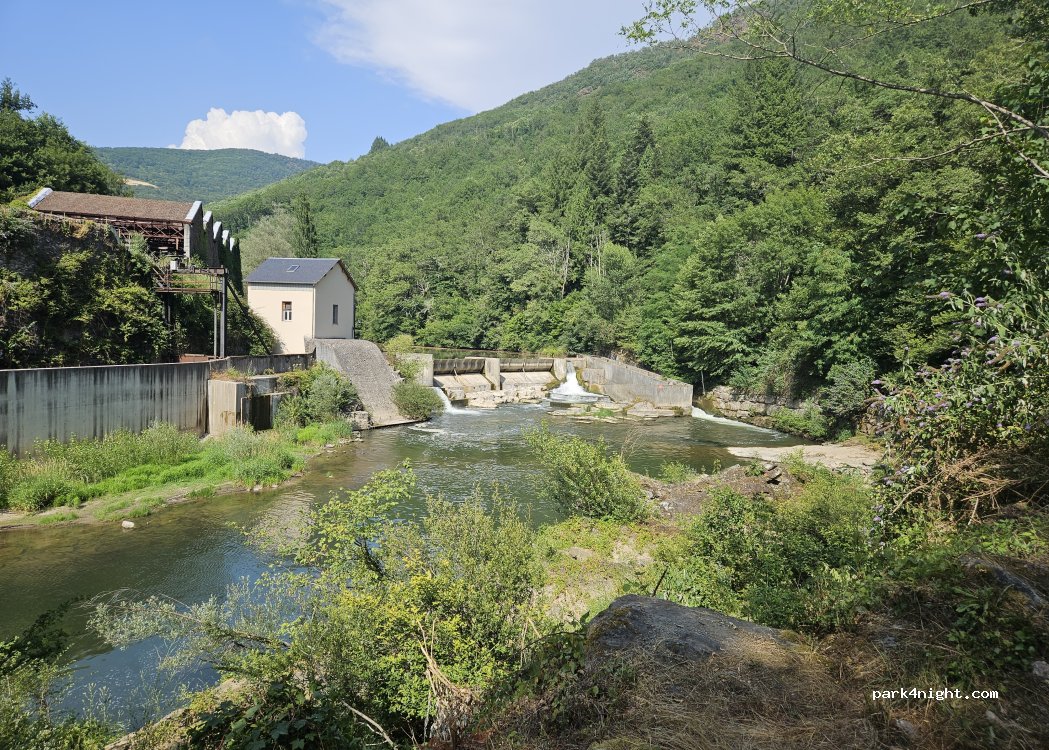 (12130) Saint Geniez d'Olt et d'Aubrac - La Boissière — foto 2