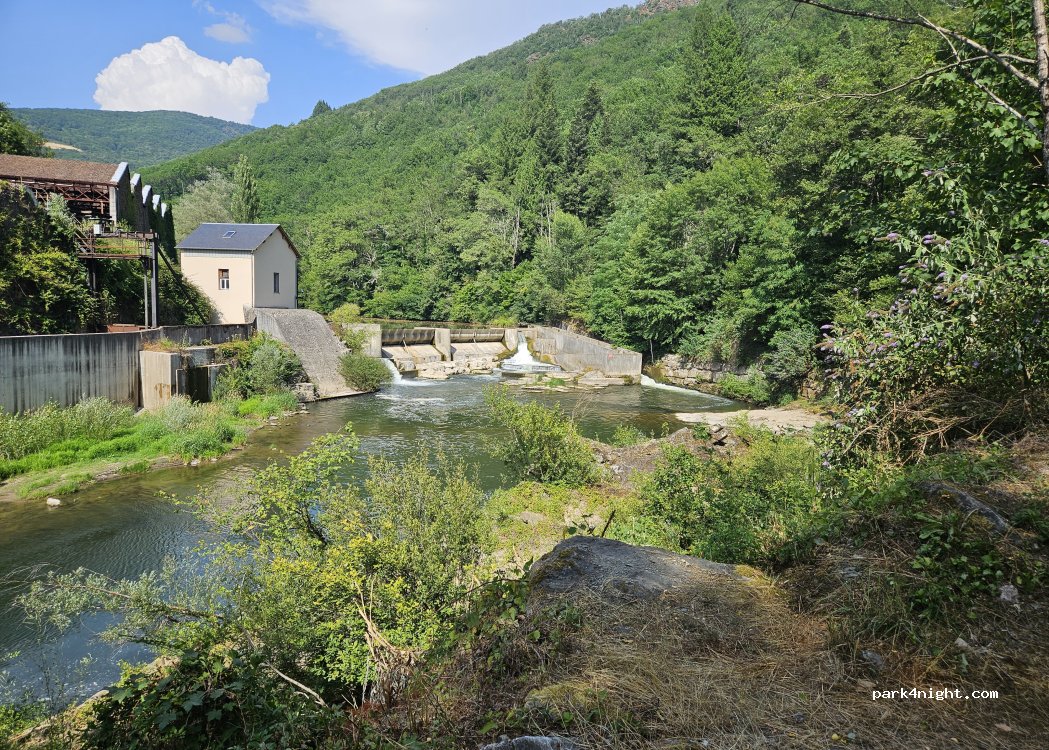 (12130) Saint Geniez d'Olt et d'Aubrac - La Boissière — foto 3