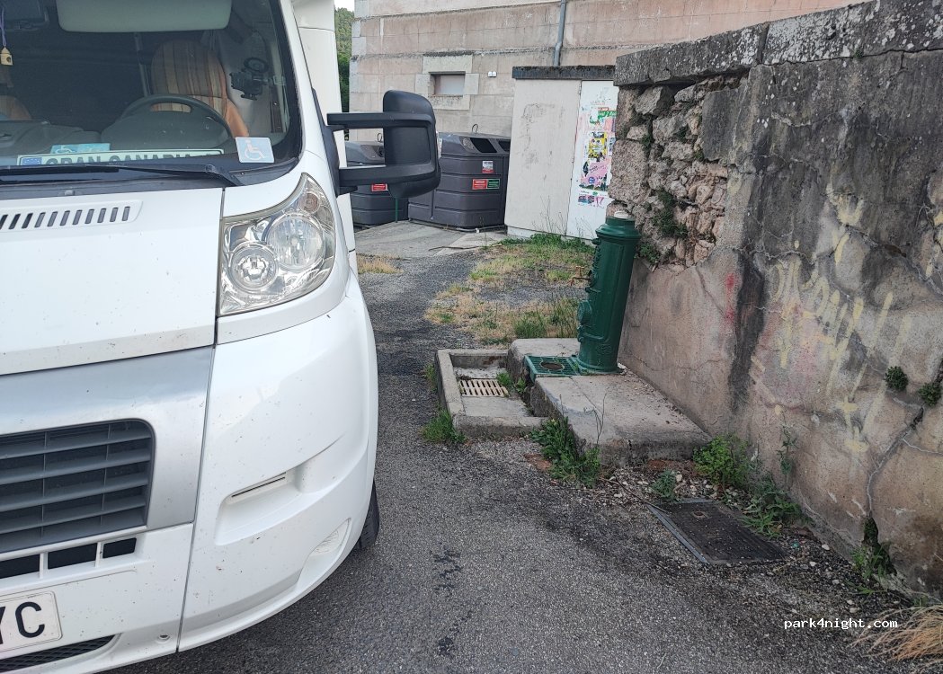 (09240) La Bastide-de-Sérou - 1 Place du Foirail — foto 2
