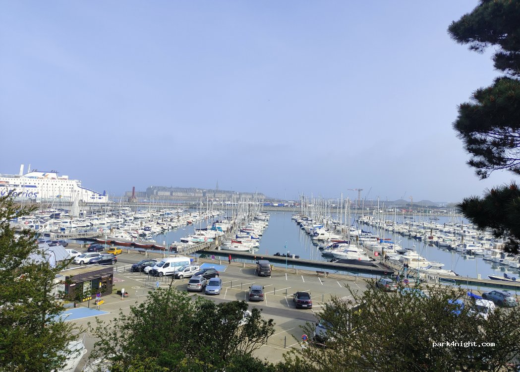 (35400) Saint-Malo - 3 Rue Saint-Pierre — foto 3