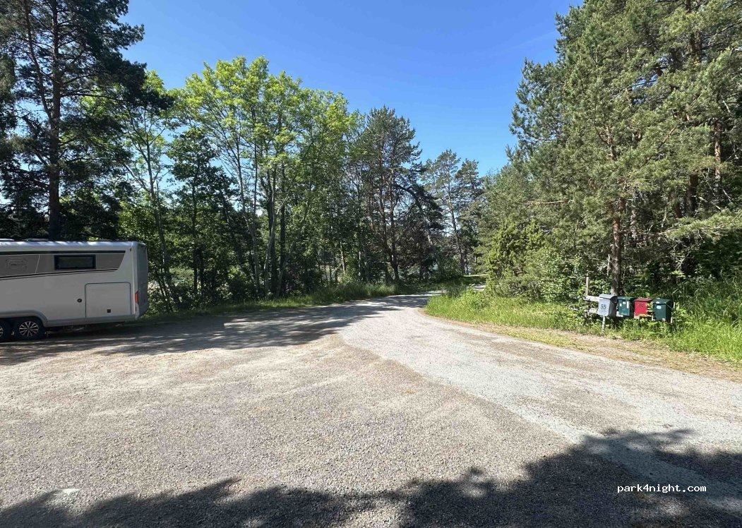 (742 43) Öregrund - 55B Furuskärsvägen — foto