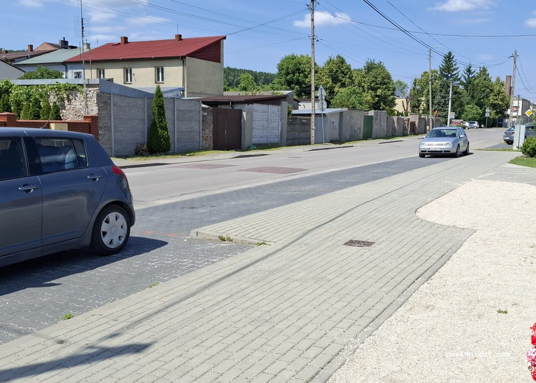 (26-060) Chęciny - 5 Armii Krajowej — foto 2