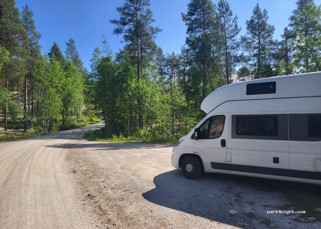 (2485) Åkrestrømmen - Unnamed Road — foto