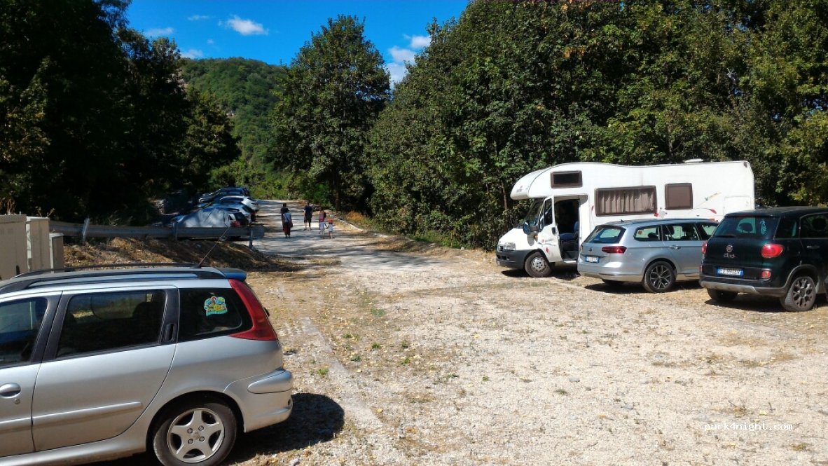 (64047) Pietracamela - 1 Via XXV Luglio — foto
