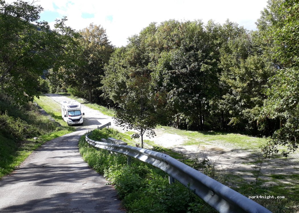 (64047) Pietracamela - 1 Via XXV Luglio — foto 3