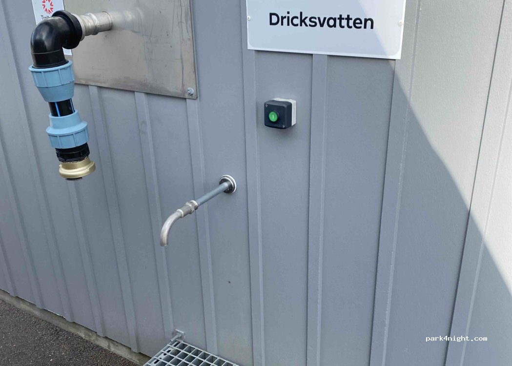 (461 65) Trollhättan - 20 Energivägen — foto