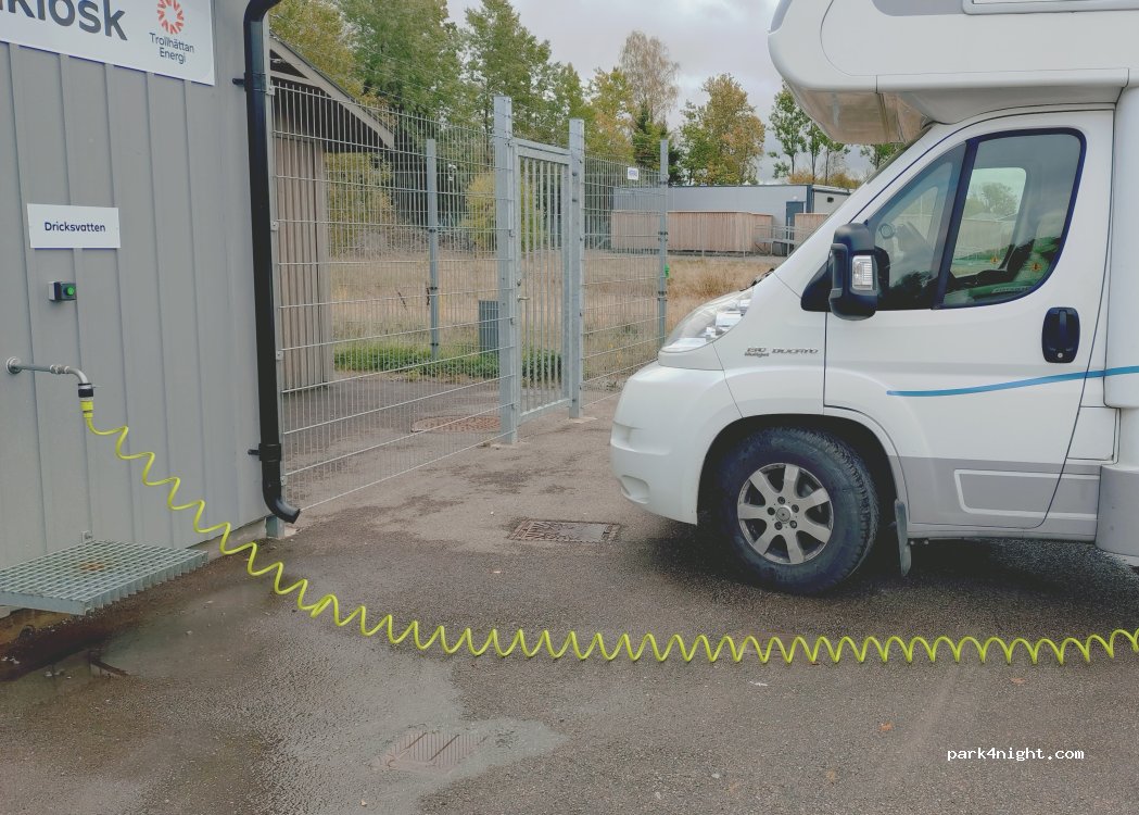 (461 65) Trollhättan - 20 Energivägen — foto 2