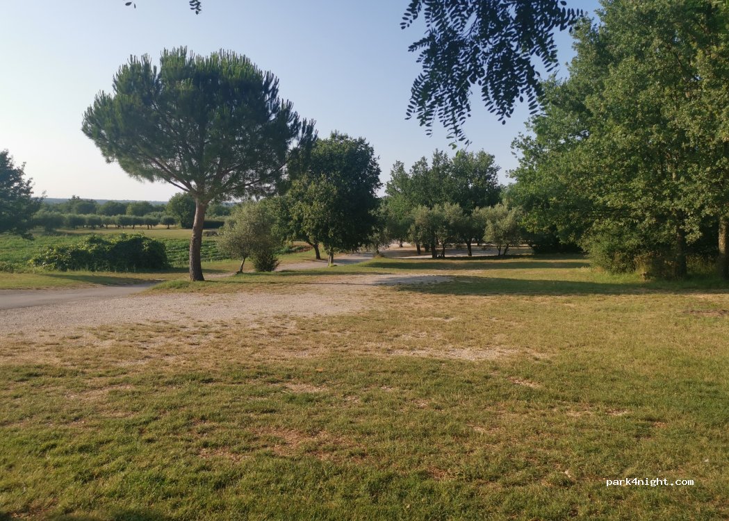 (52446) Nova Vas - 14 Ulica Tarska — foto 2