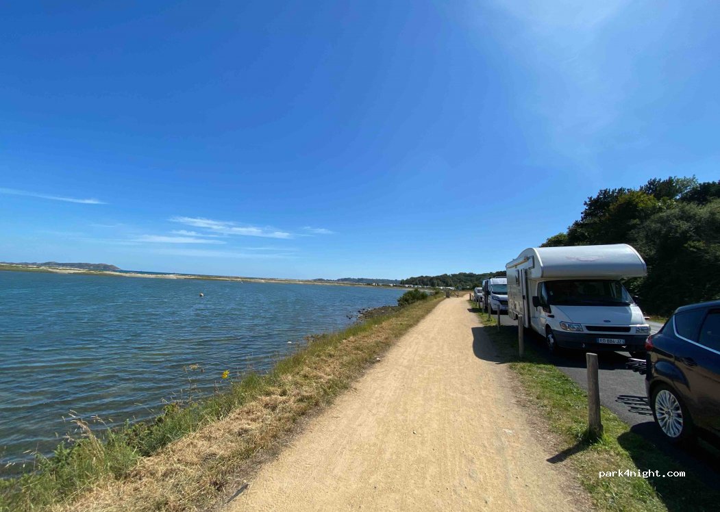 (22700) Louannec - 49-53 Route de Perros — foto 3