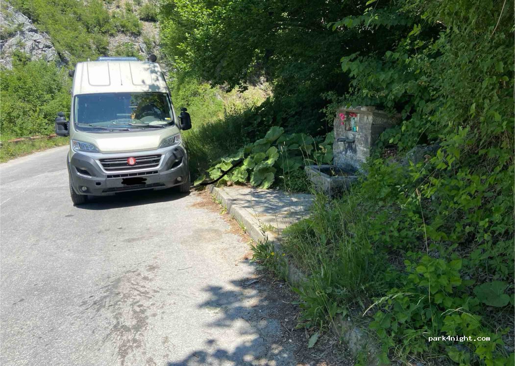 (4878) Студенец - Unnamed Road — foto